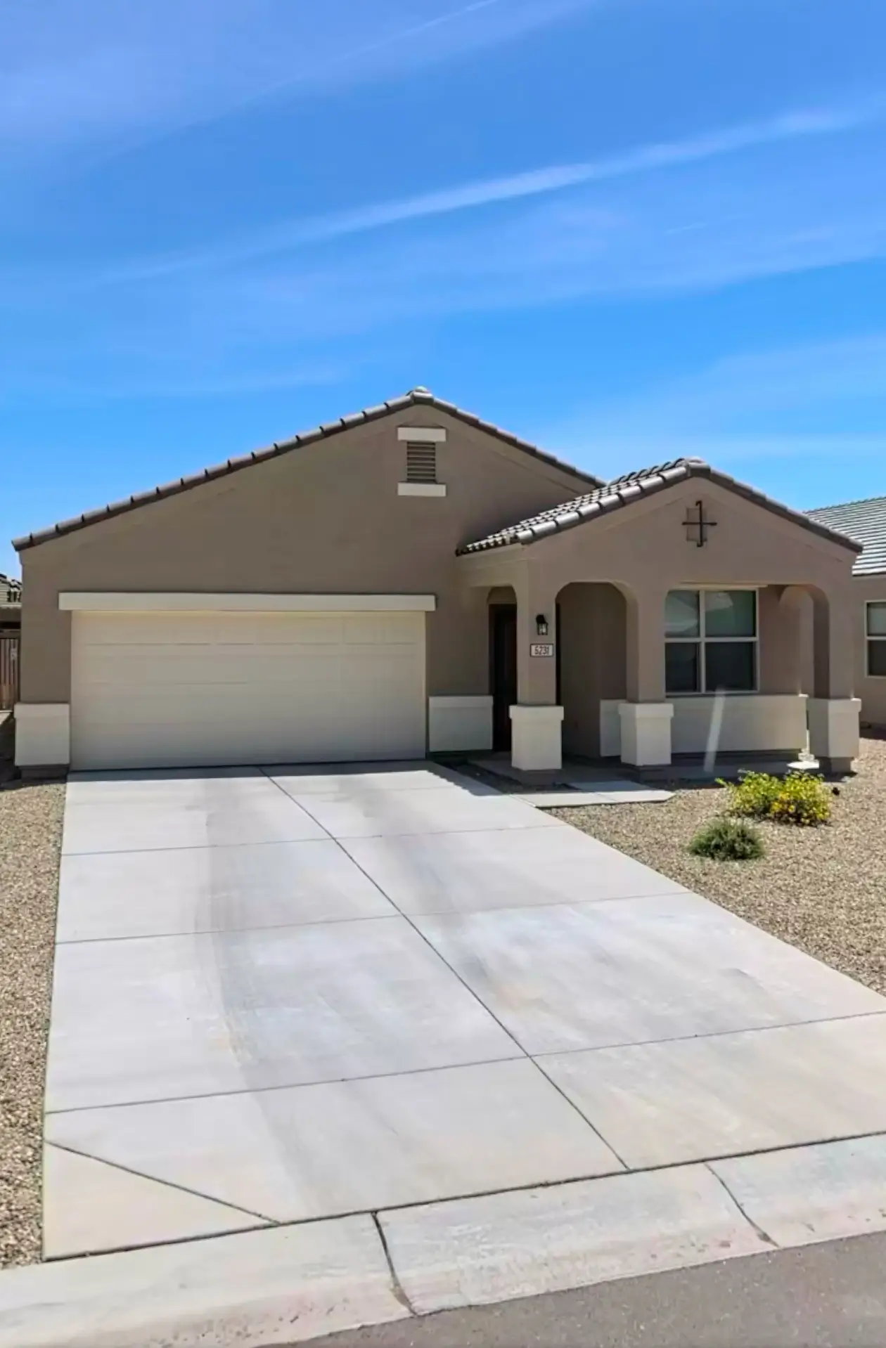 Exterior view of the Brighter Days Alliance residential home location in San Tan Valley